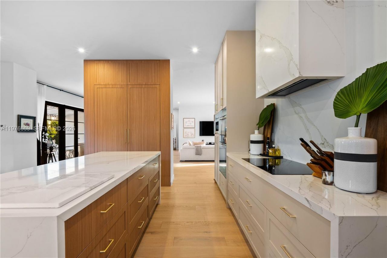 2015 Country Club Prado , Coral Gables, FL 33134 Photo