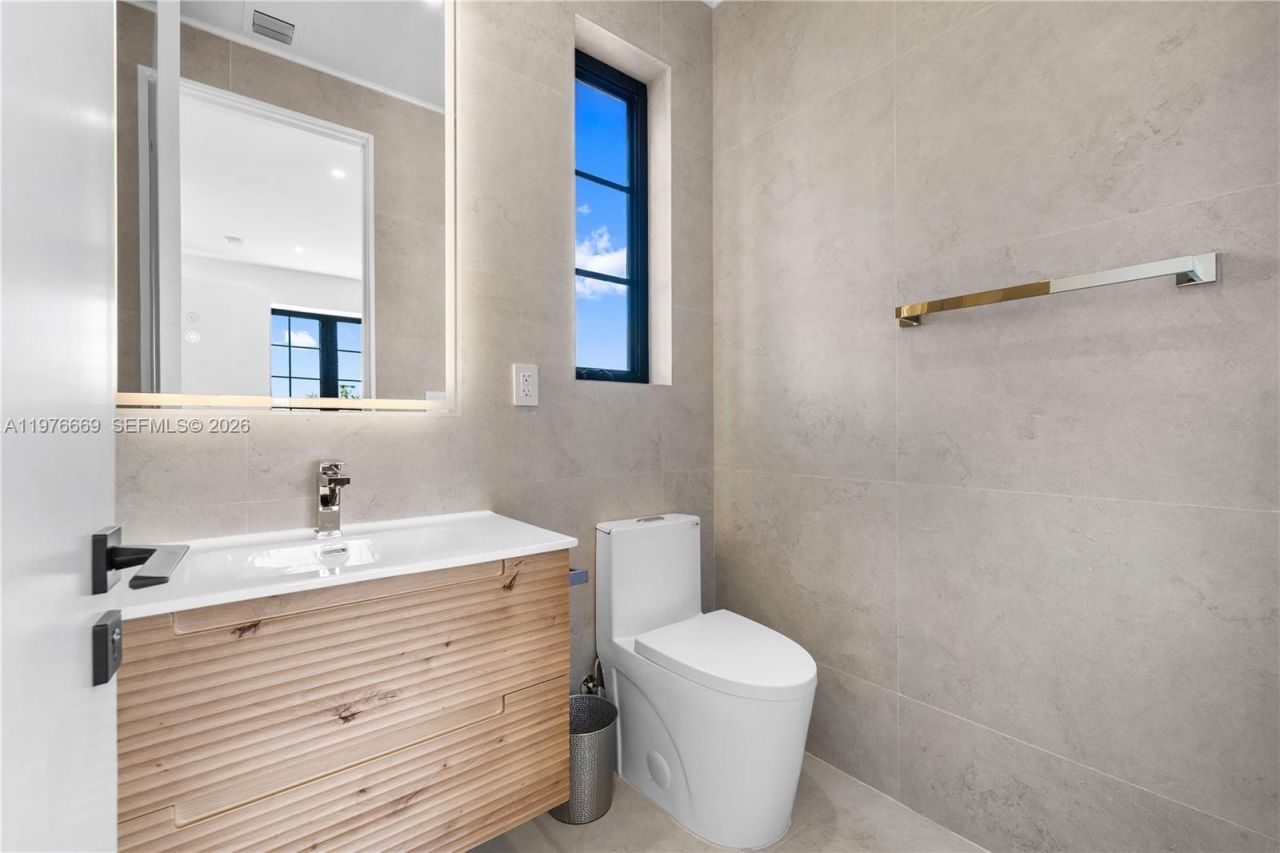 2015 Country Club Prado , Coral Gables, FL 33134 Photo