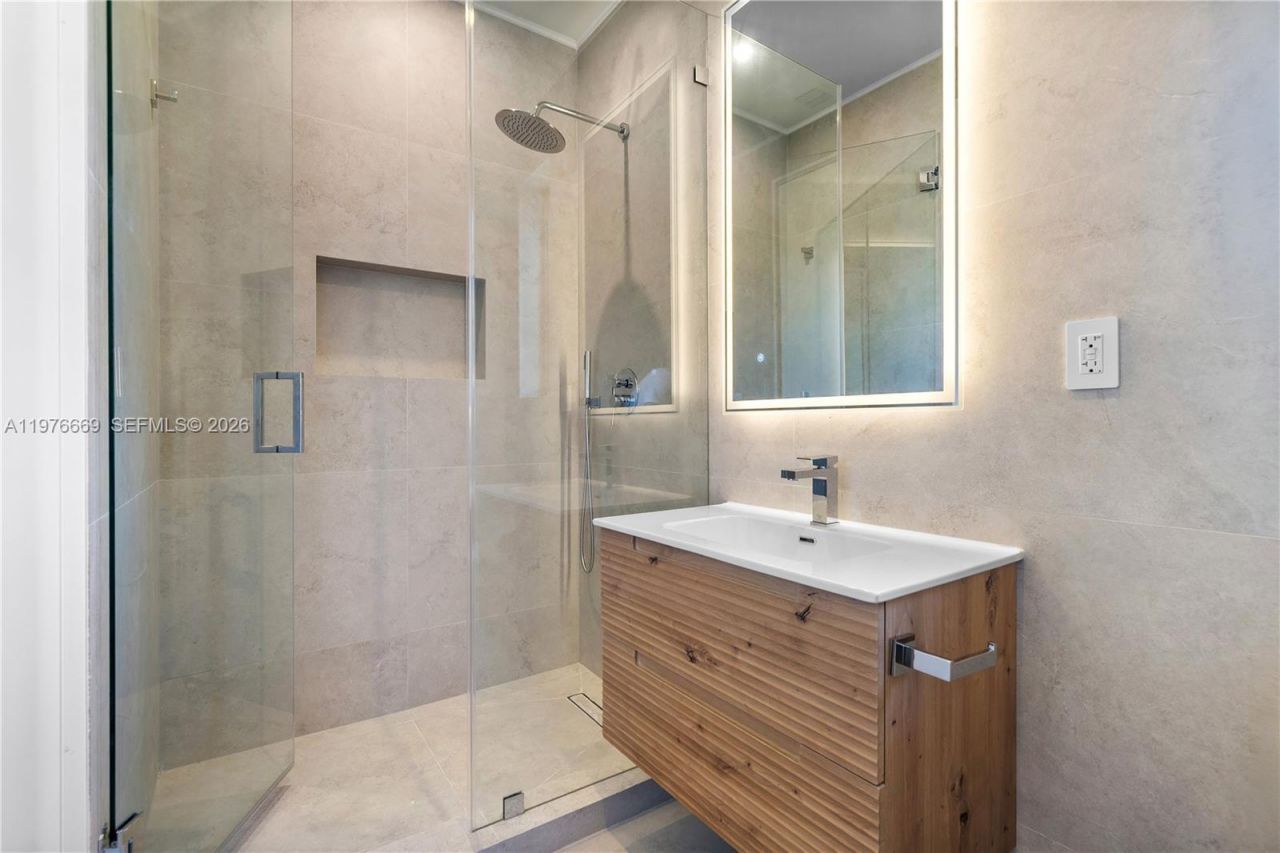 2015 Country Club Prado , Coral Gables, FL 33134 Photo