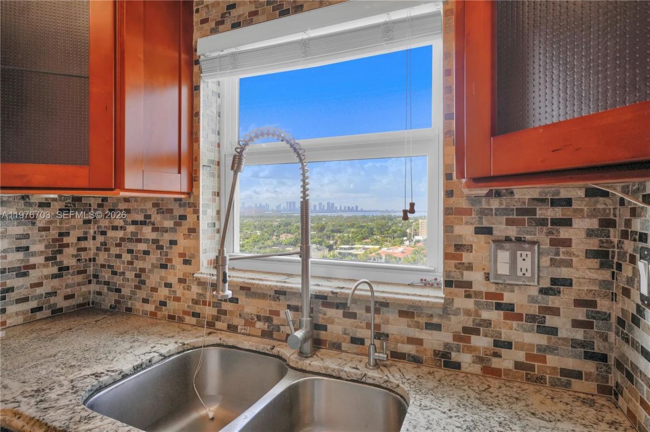 4747 Collins Ave , Unit 1403, Miami Beach, FL 33140 Photo