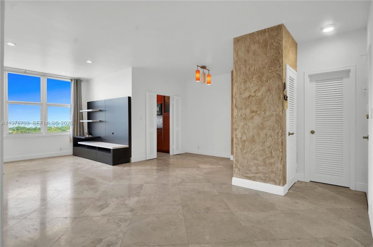 4747 Collins Ave , Unit 1403, Miami Beach, FL 33140 Photo