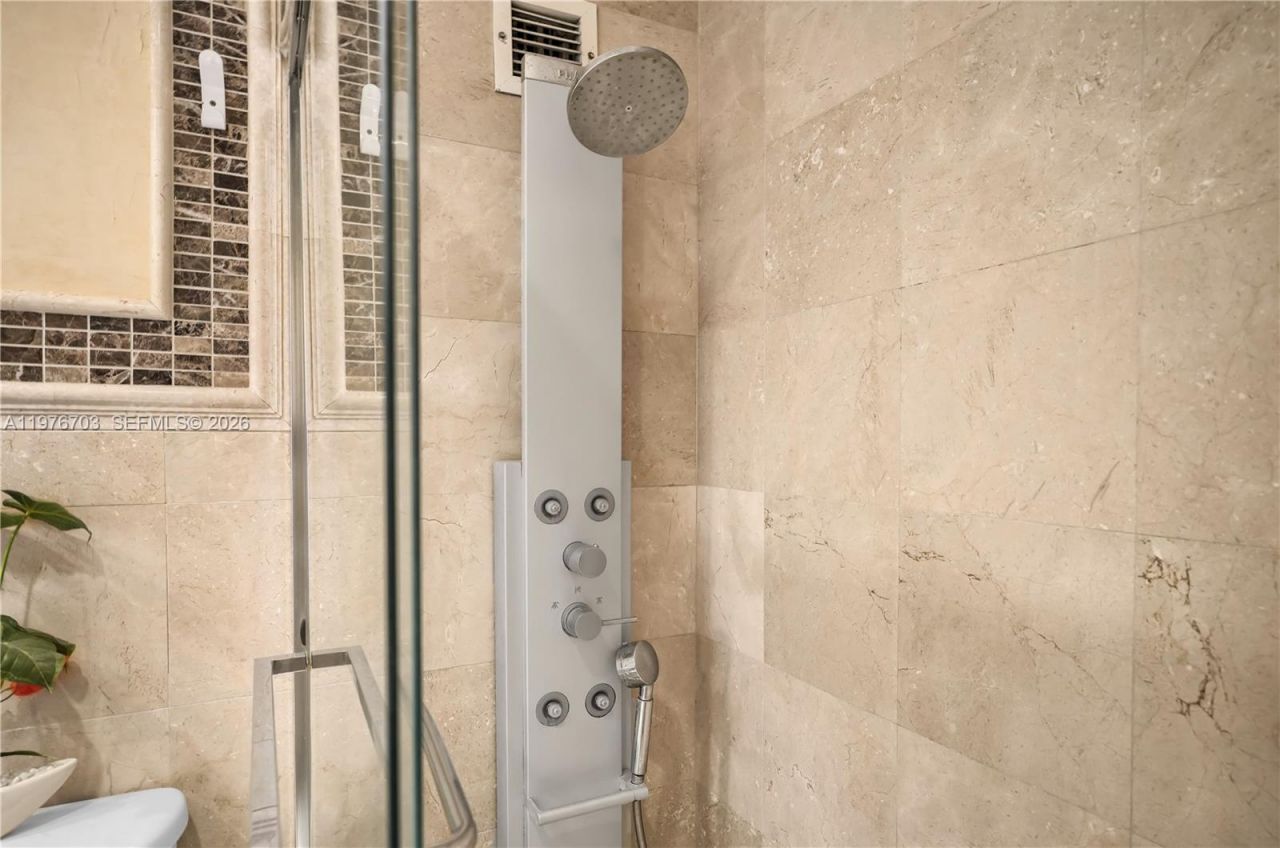 4747 Collins Ave , Unit 1403, Miami Beach, FL 33140 Photo