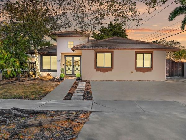 615 NW 134th Pl , Miami, FL 33182