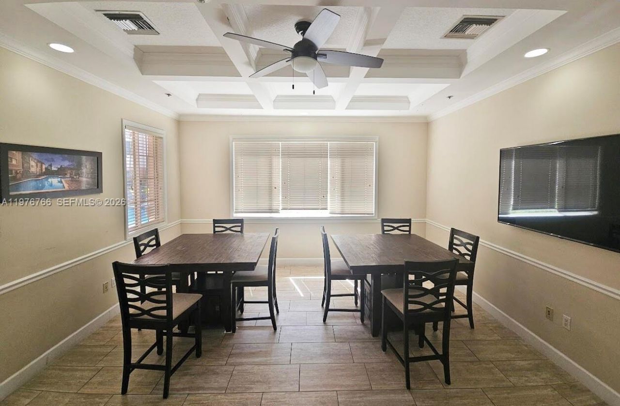 2033 SE 10th Ave, Unit 614, Fort Lauderdale, FL 33316 Photo