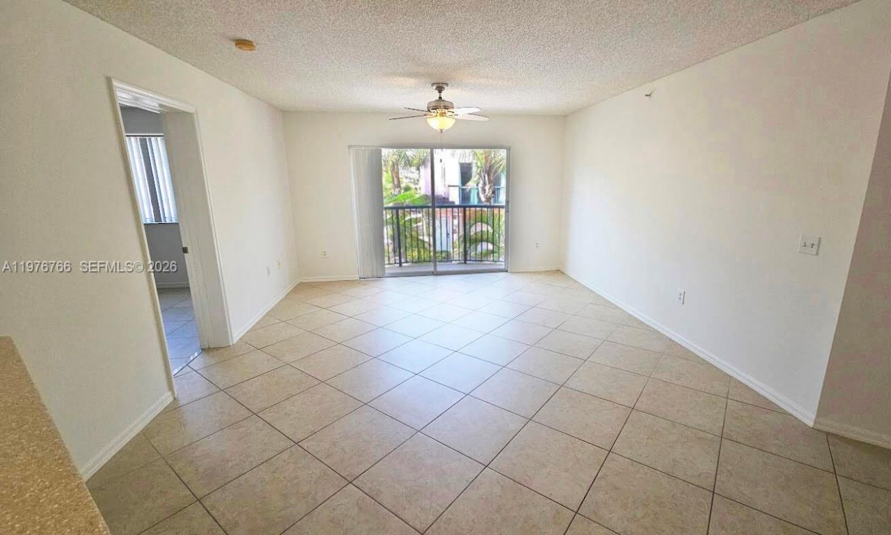 2033 SE 10th Ave, Unit 614, Fort Lauderdale, FL 33316 Photo