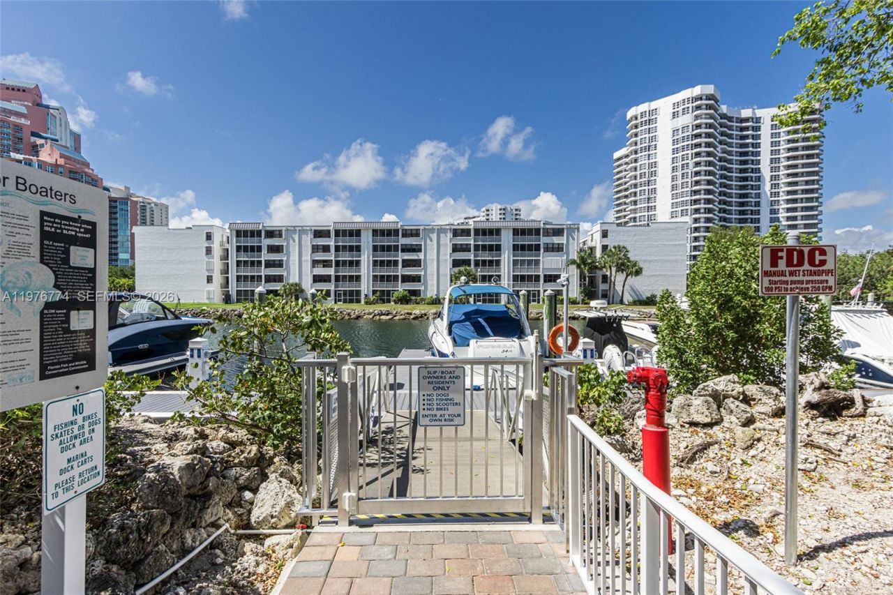 3575 Mystic Pointe Dr , Aventura, FL 33180 Photo