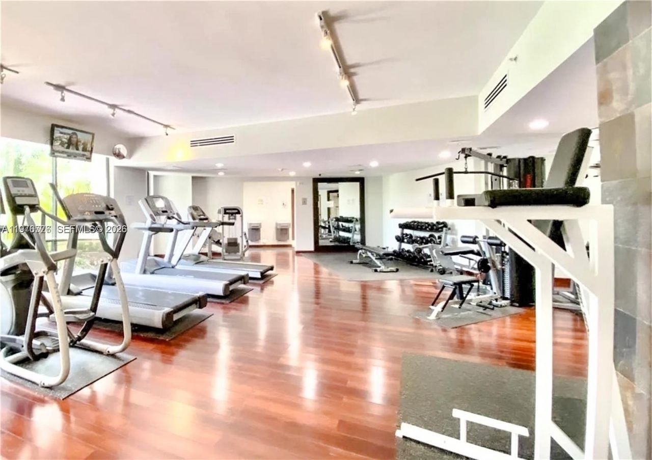 3300 NE 191st St , Unit 501, Aventura, FL 33180 Photo