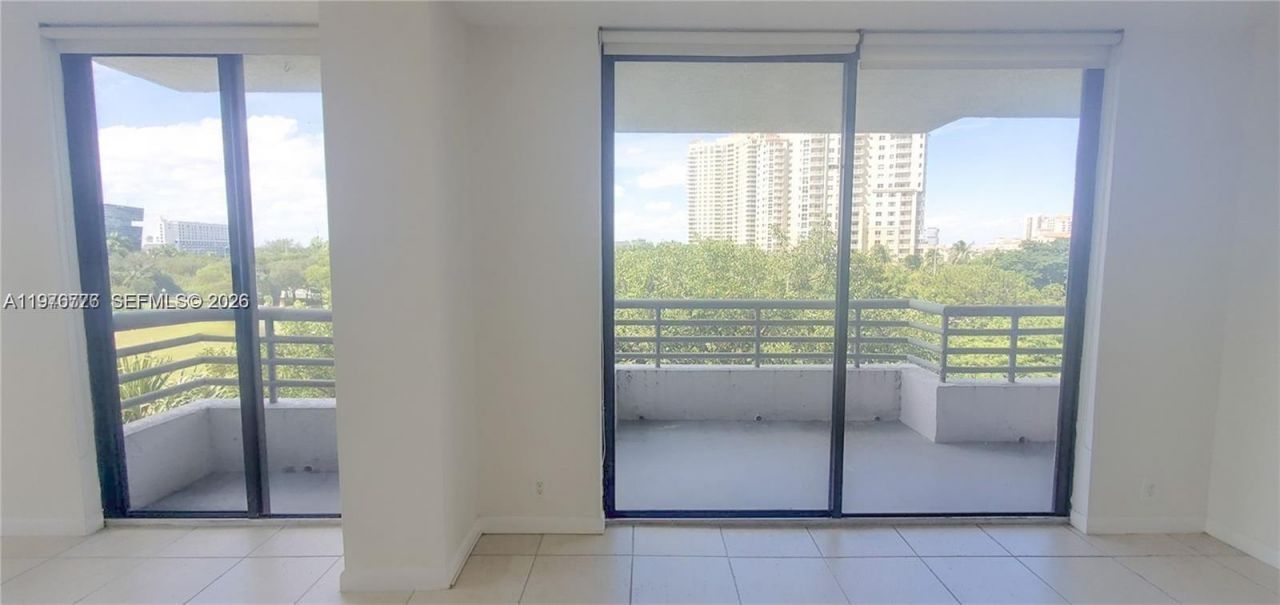 3300 NE 191st St , Unit 501, Aventura, FL 33180 Photo