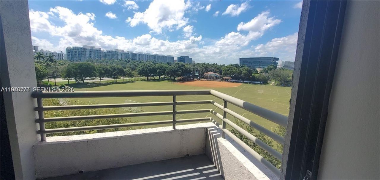 3300 NE 191st St , Unit 501, Aventura, FL 33180 Photo