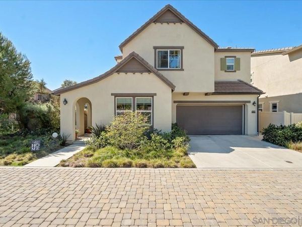 683 Grant Ct, Vista, CA 92083