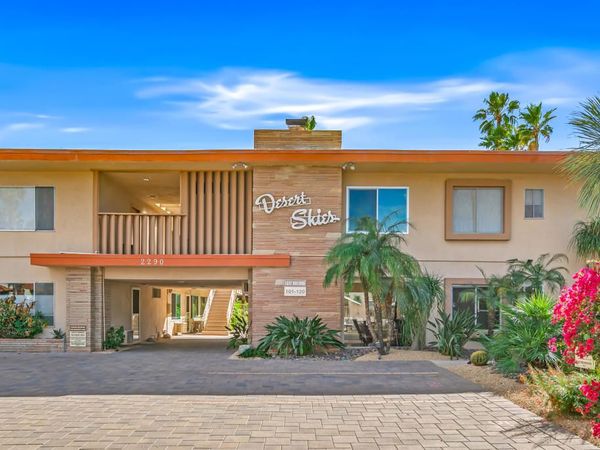 2290 S Palm Canyon Drive, Unit 17, Palm Springs, CA 92264