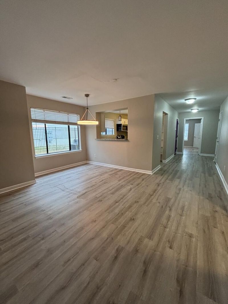 8483 Yadkin Circle Photo 11