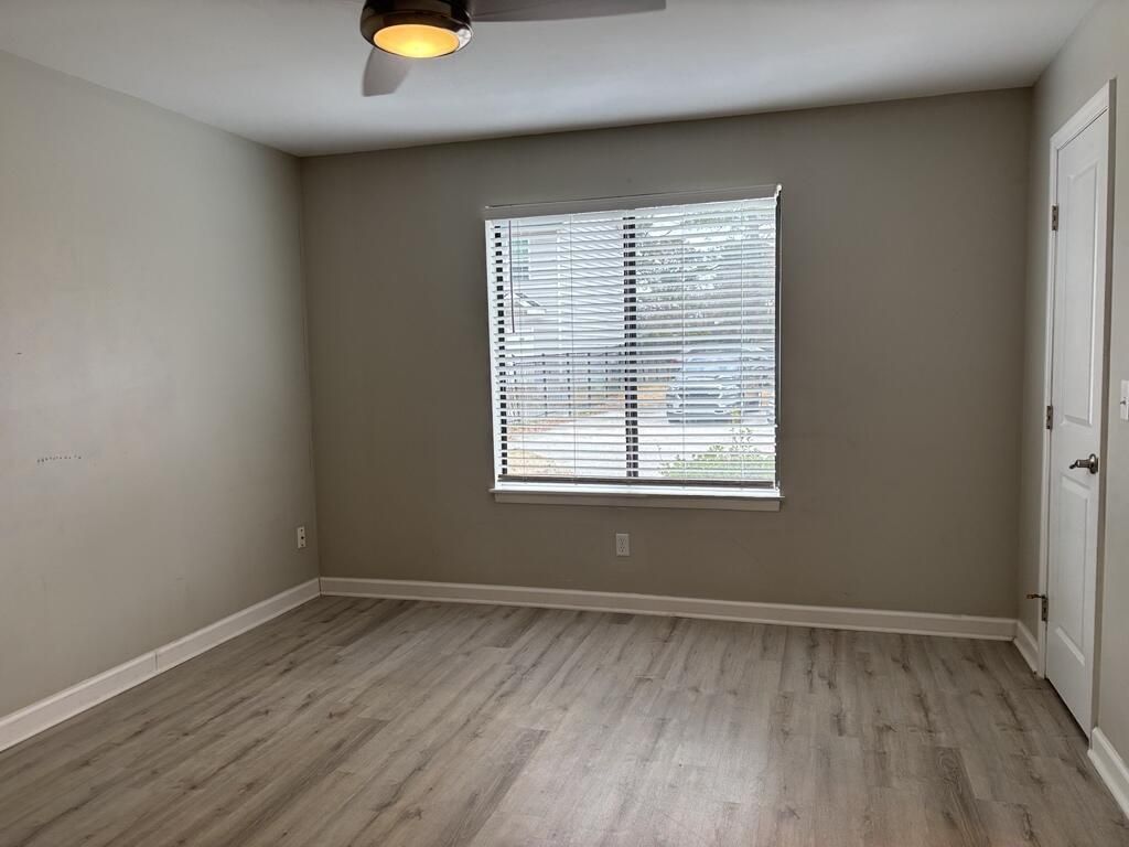 8483 Yadkin Circle Photo 16