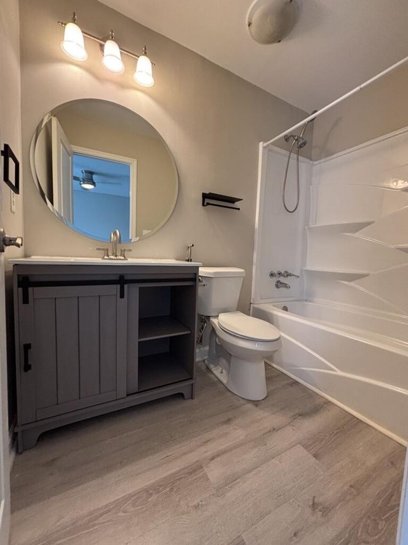 8483 Yadkin Circle Photo 17