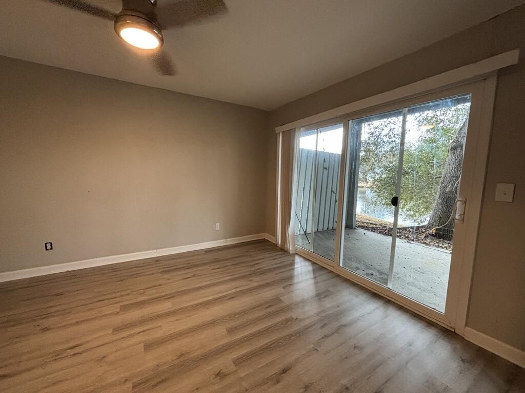 8483 Yadkin Circle Photo 25