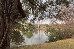 8483 Yadkin Circle photo 4