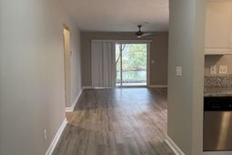 8483 Yadkin Circle photo 4