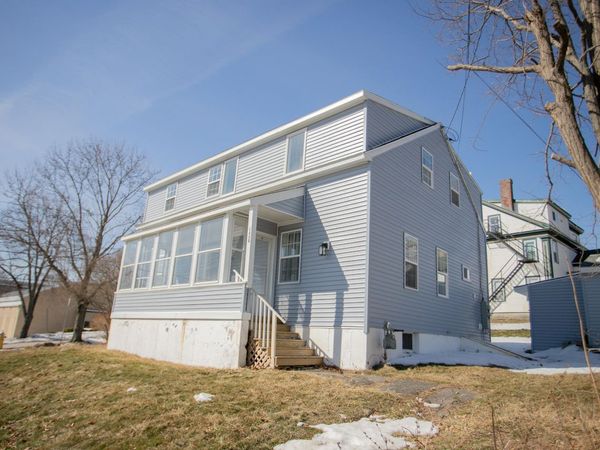 166 York Street , Bangor, ME 04401