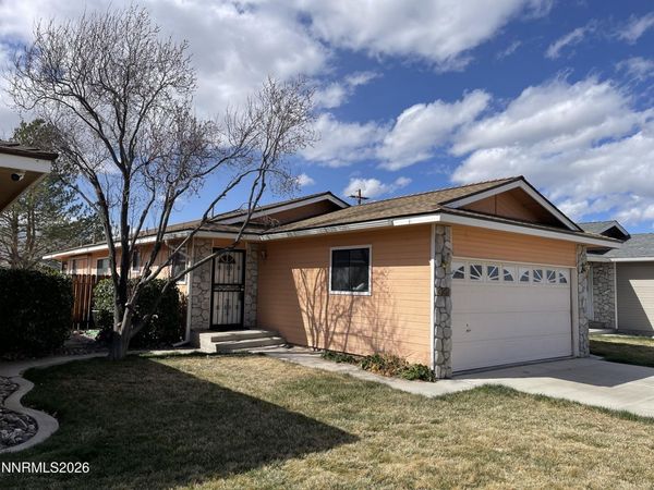 321 S West Street, Yerington, NV 89447