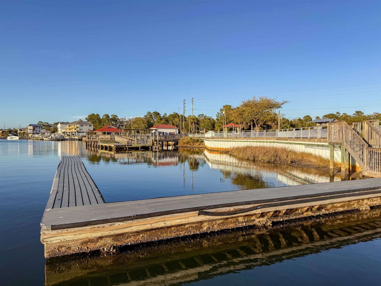 709 SE 3rd Street, Unit D, Carrabelle, FL 32322 Photo