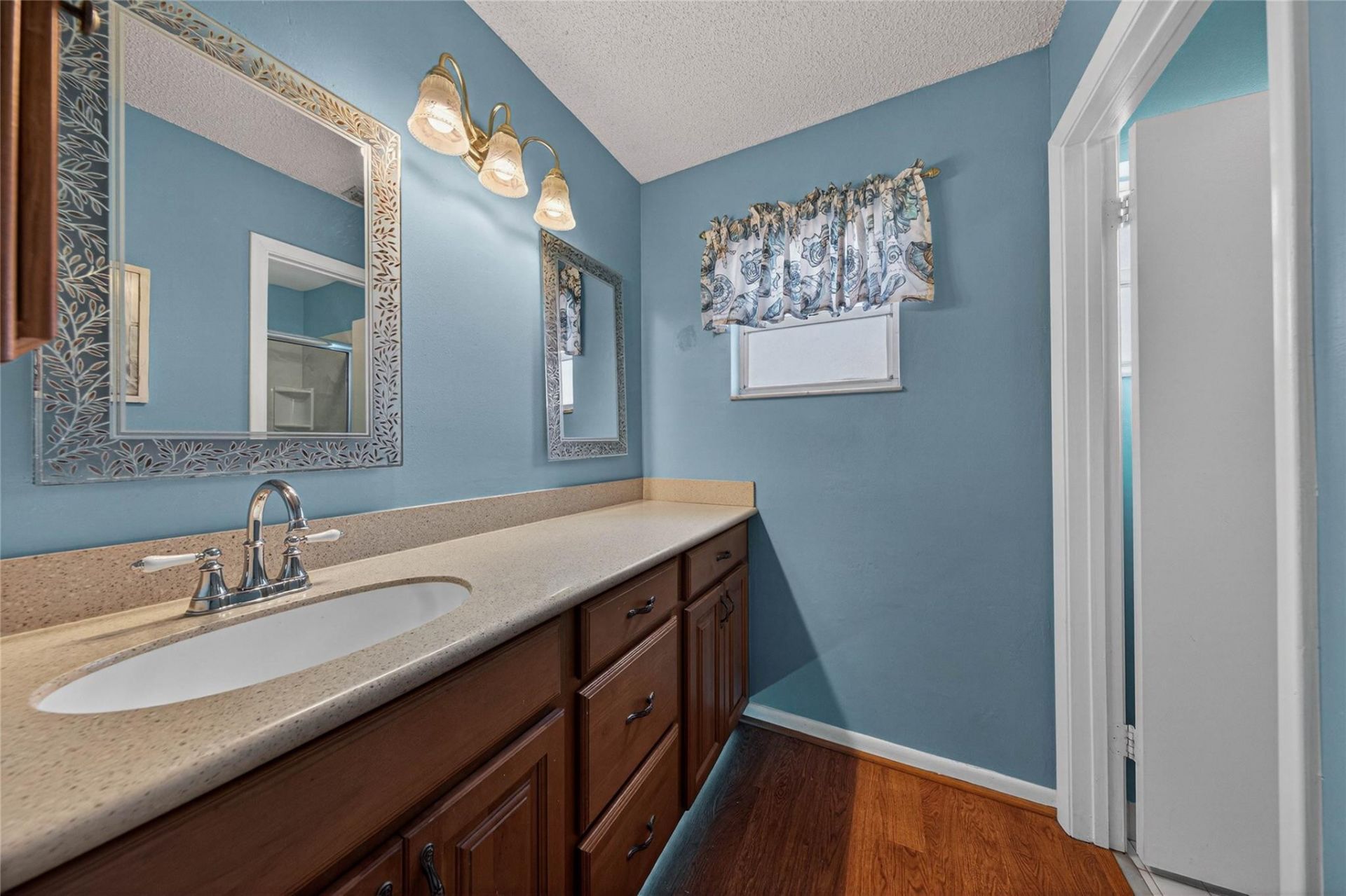 351 E Riverbend Drive, Sunrise, FL 33326 Photo