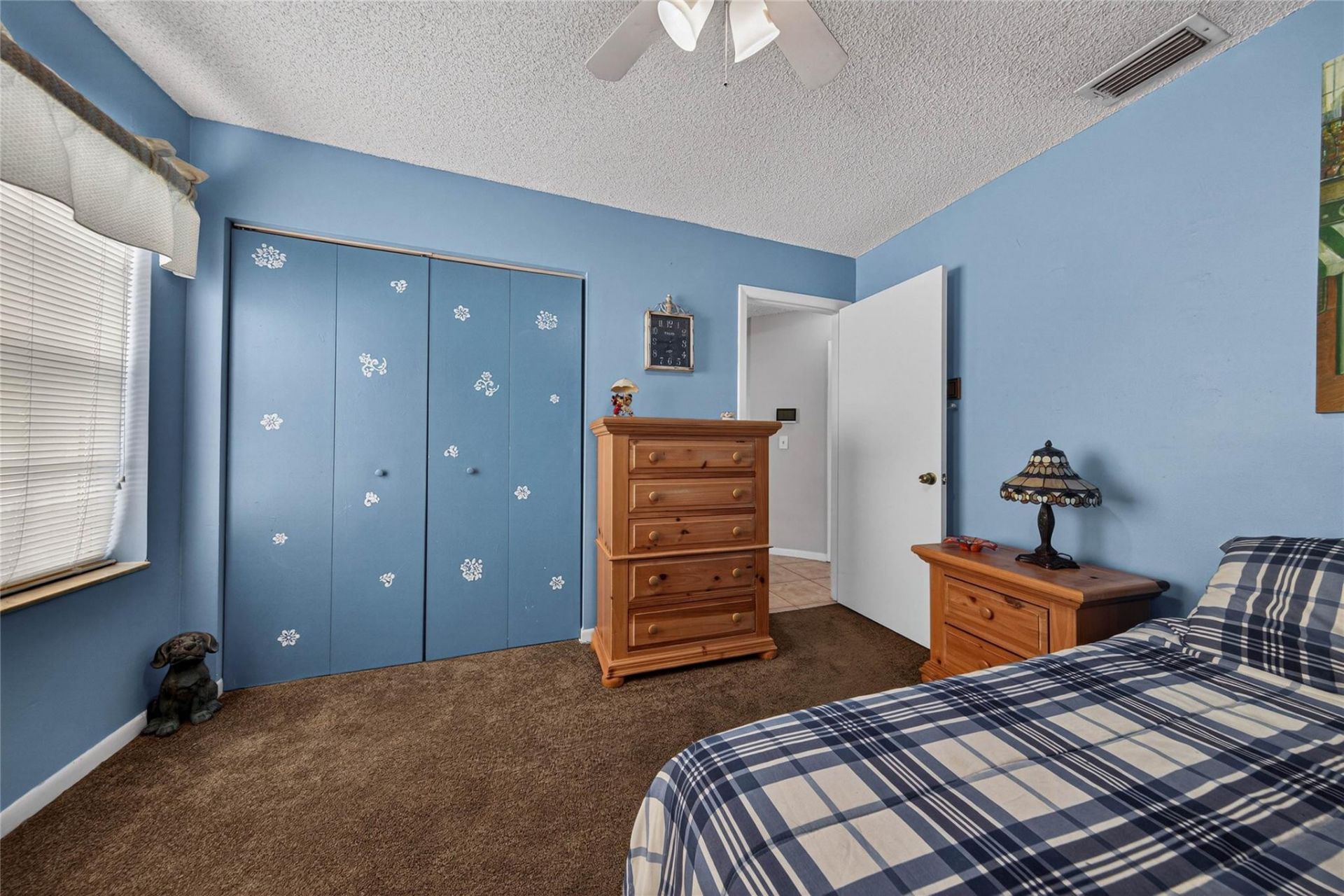 351 E Riverbend Drive, Sunrise, FL 33326 Photo