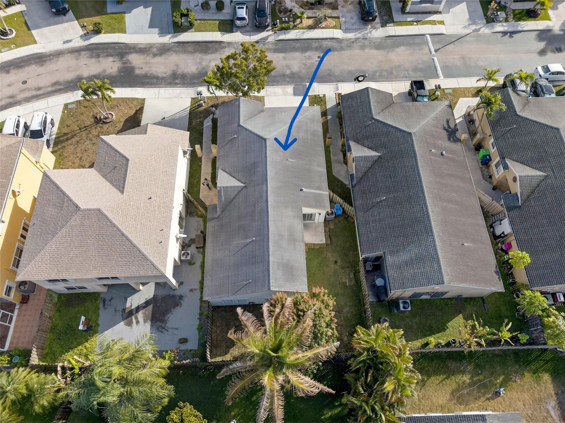 351 E Riverbend Drive, Sunrise, FL 33326 Photo