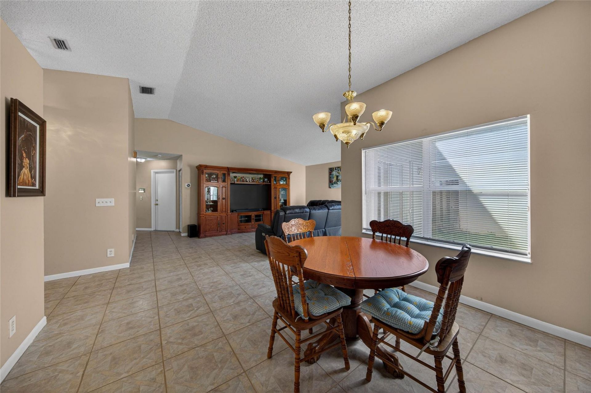 351 E Riverbend Drive, Sunrise, FL 33326 Photo