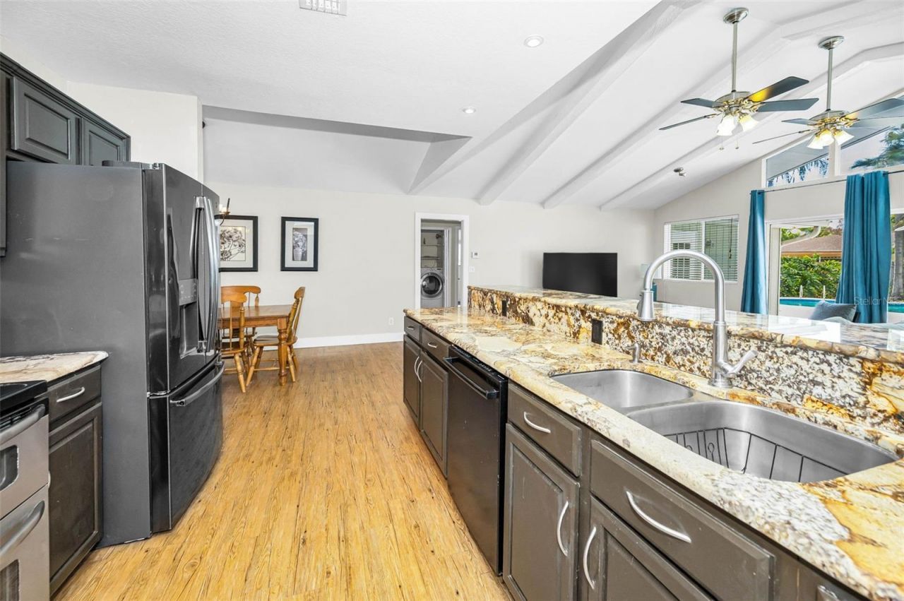 7692 132nd Way, Seminole, FL 33776 Photo