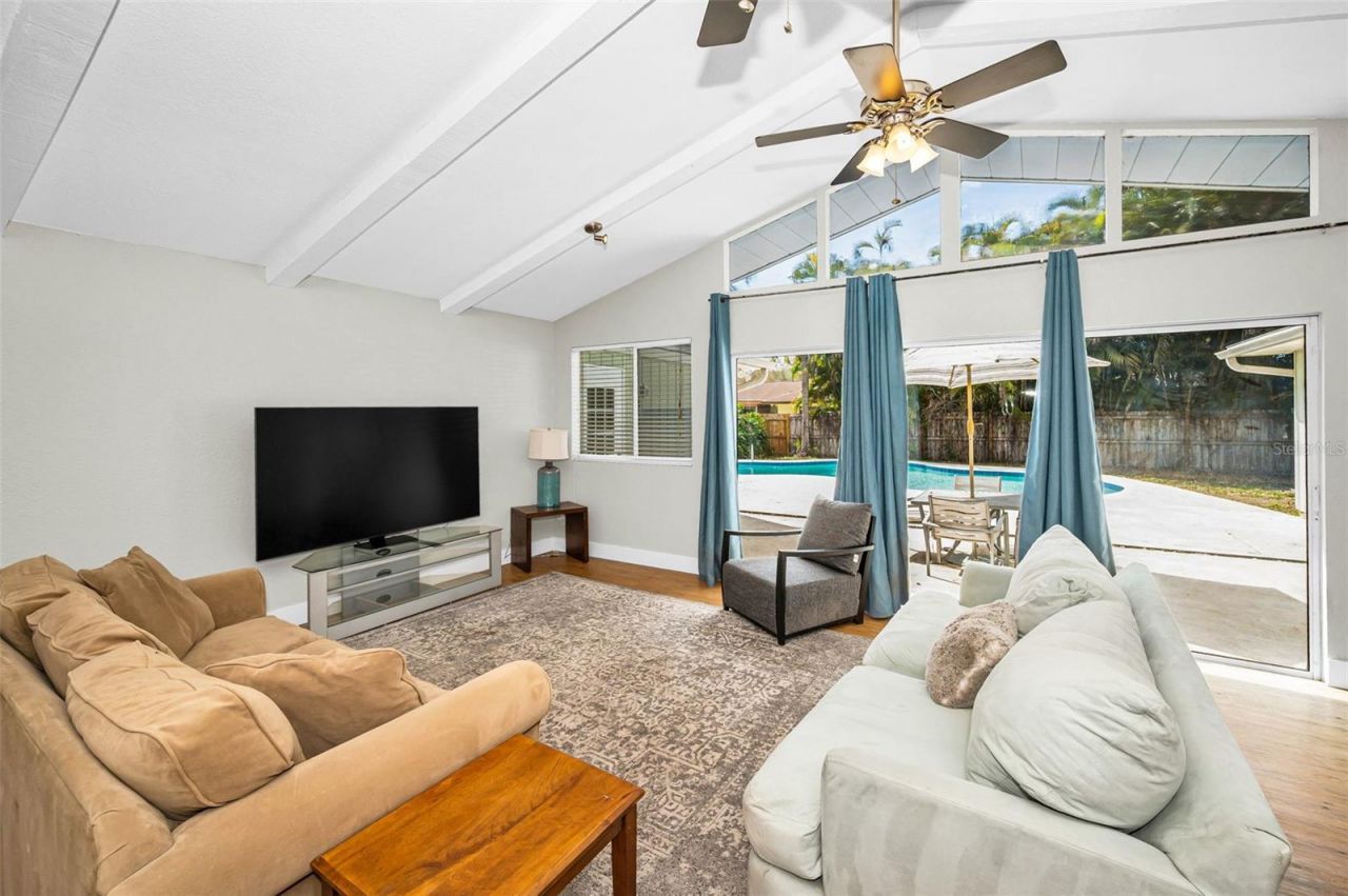 7692 132nd Way, Seminole, FL 33776 Photo