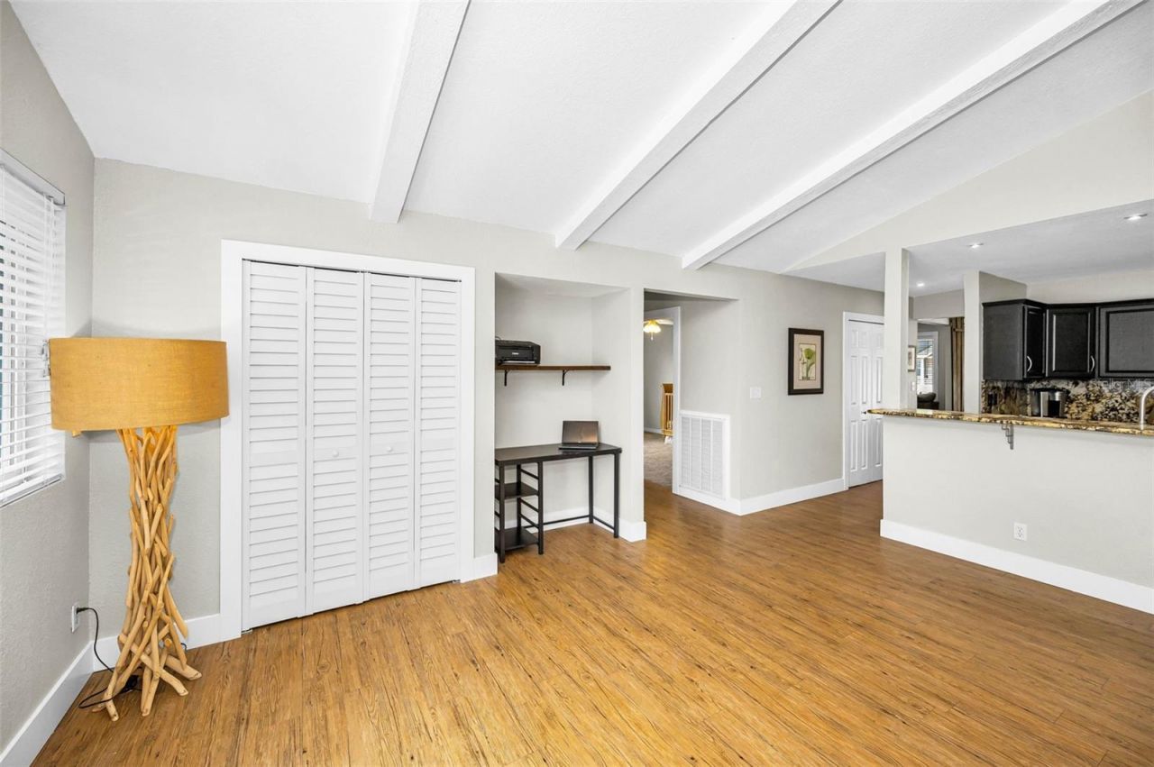 7692 132nd Way, Seminole, FL 33776 Photo