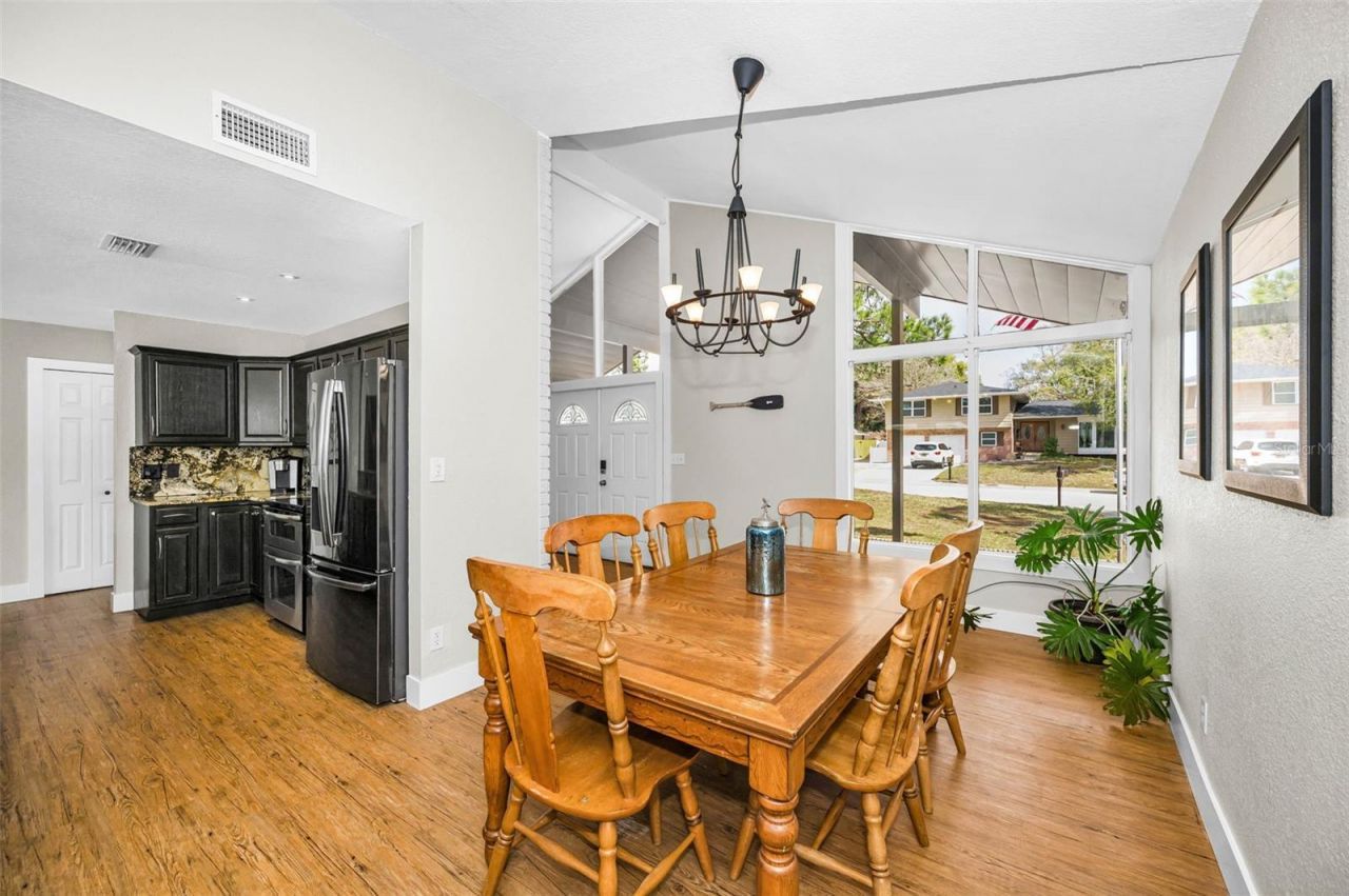 7692 132nd Way, Seminole, FL 33776 Photo