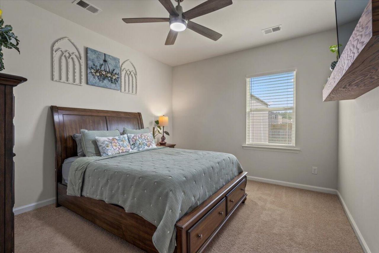 430 Ambrose Drive Photo 17