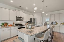 430 Ambrose Drive photo 4