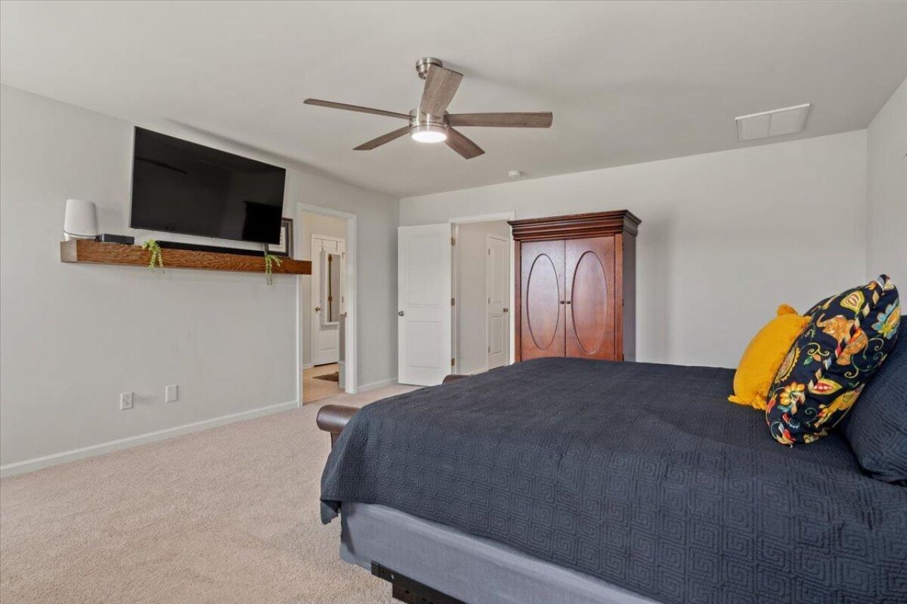 430 Ambrose Drive Photo 22