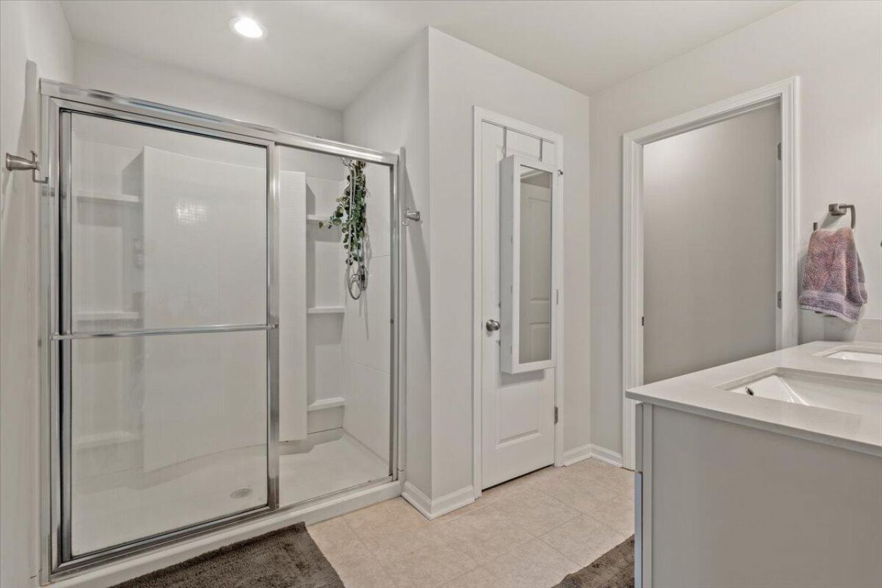 430 Ambrose Drive Photo 25