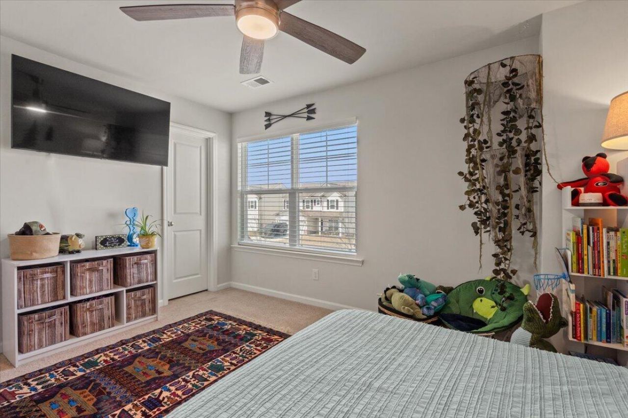 430 Ambrose Drive Photo 31