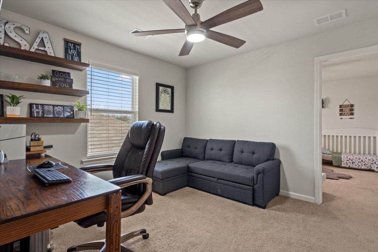 430 Ambrose Drive Photo 32