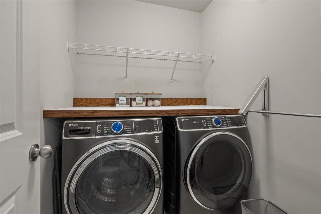 430 Ambrose Drive Photo 36