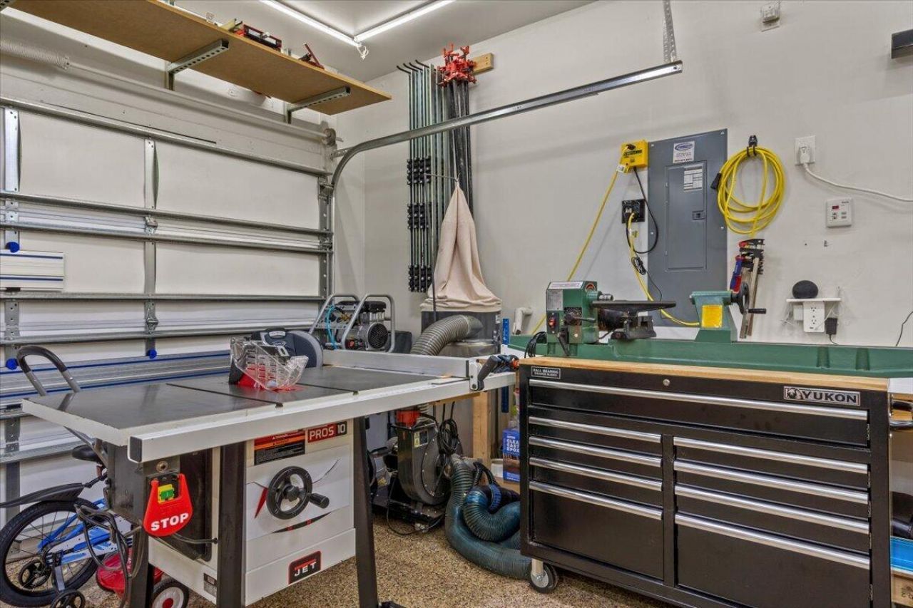 430 Ambrose Drive Photo 39