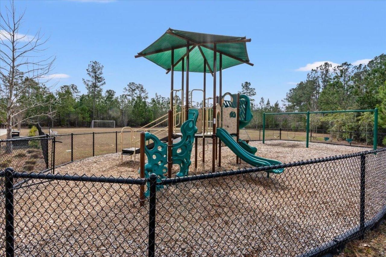 430 Ambrose Drive Photo 49