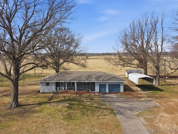 24243 S Highway 2 , Vinita, OK 74301