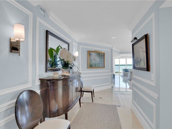 4866 S Harbor Drive, Unit 202, Vero Beach, FL 32967