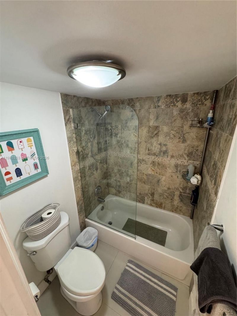 500 Three Islands Blvd , Unit M24, Hallandale Beach, FL 33009 Photo