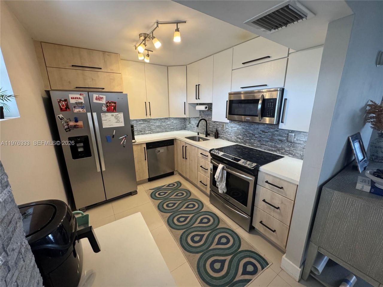 500 Three Islands Blvd , Unit M24, Hallandale Beach, FL 33009 Photo