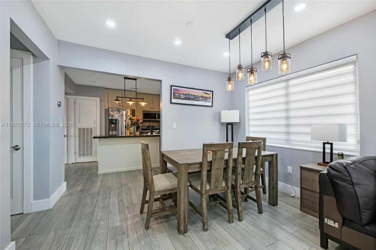 1620 SW 19th St , Unit 1620, Miami, FL 33145 Photo