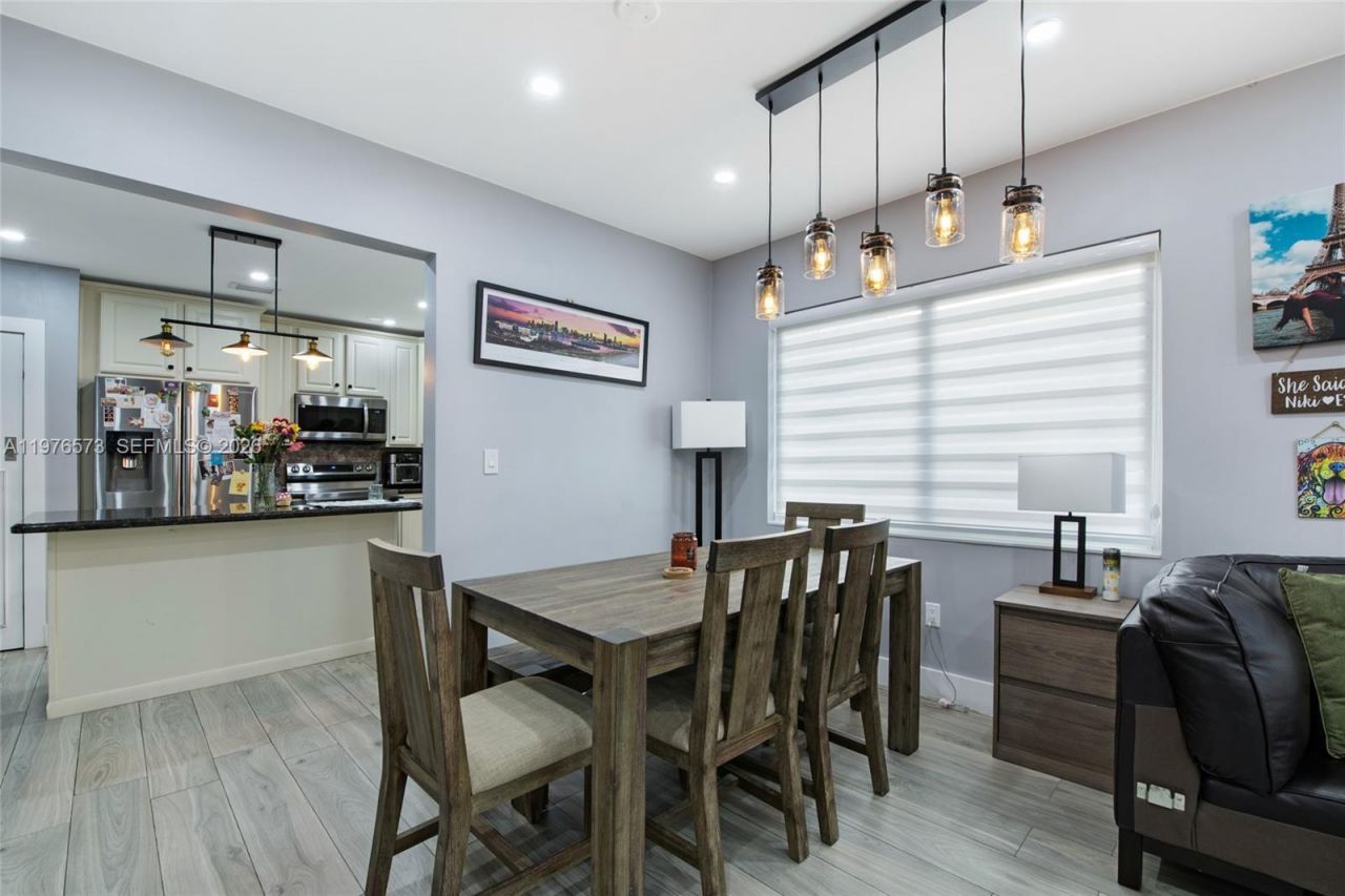 1620 SW 19th St , Unit 1620, Miami, FL 33145 Photo