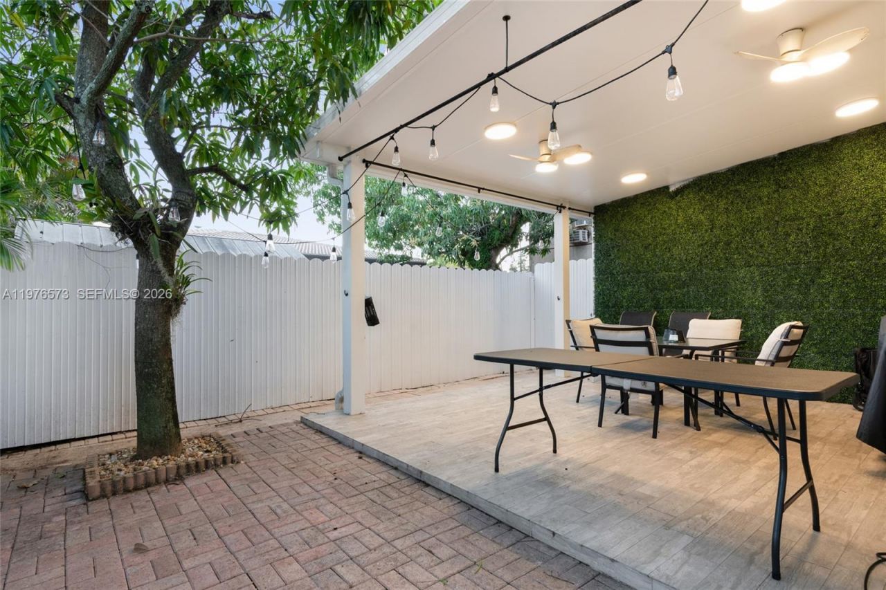 1620 SW 19th St , Unit 1620, Miami, FL 33145 Photo