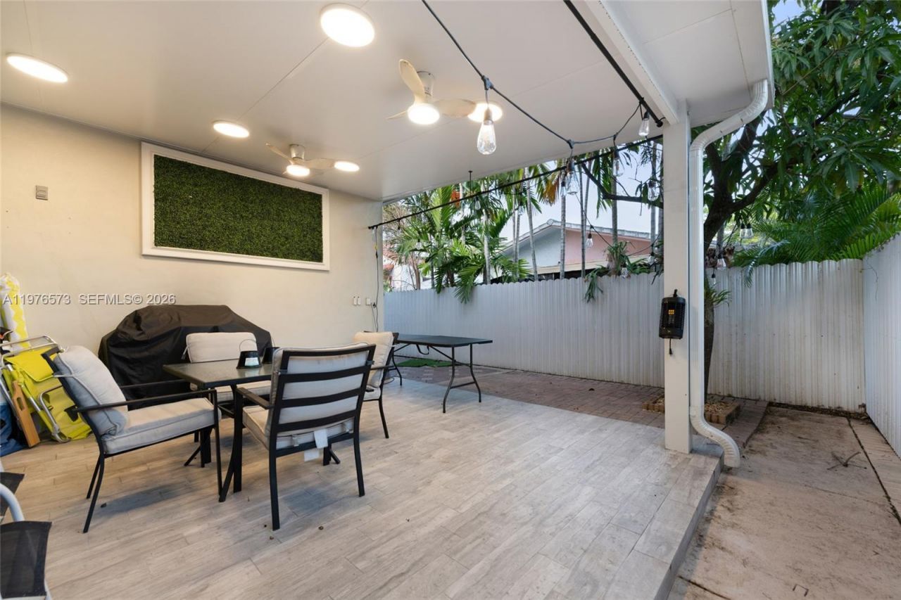 1620 SW 19th St , Unit 1620, Miami, FL 33145 Photo