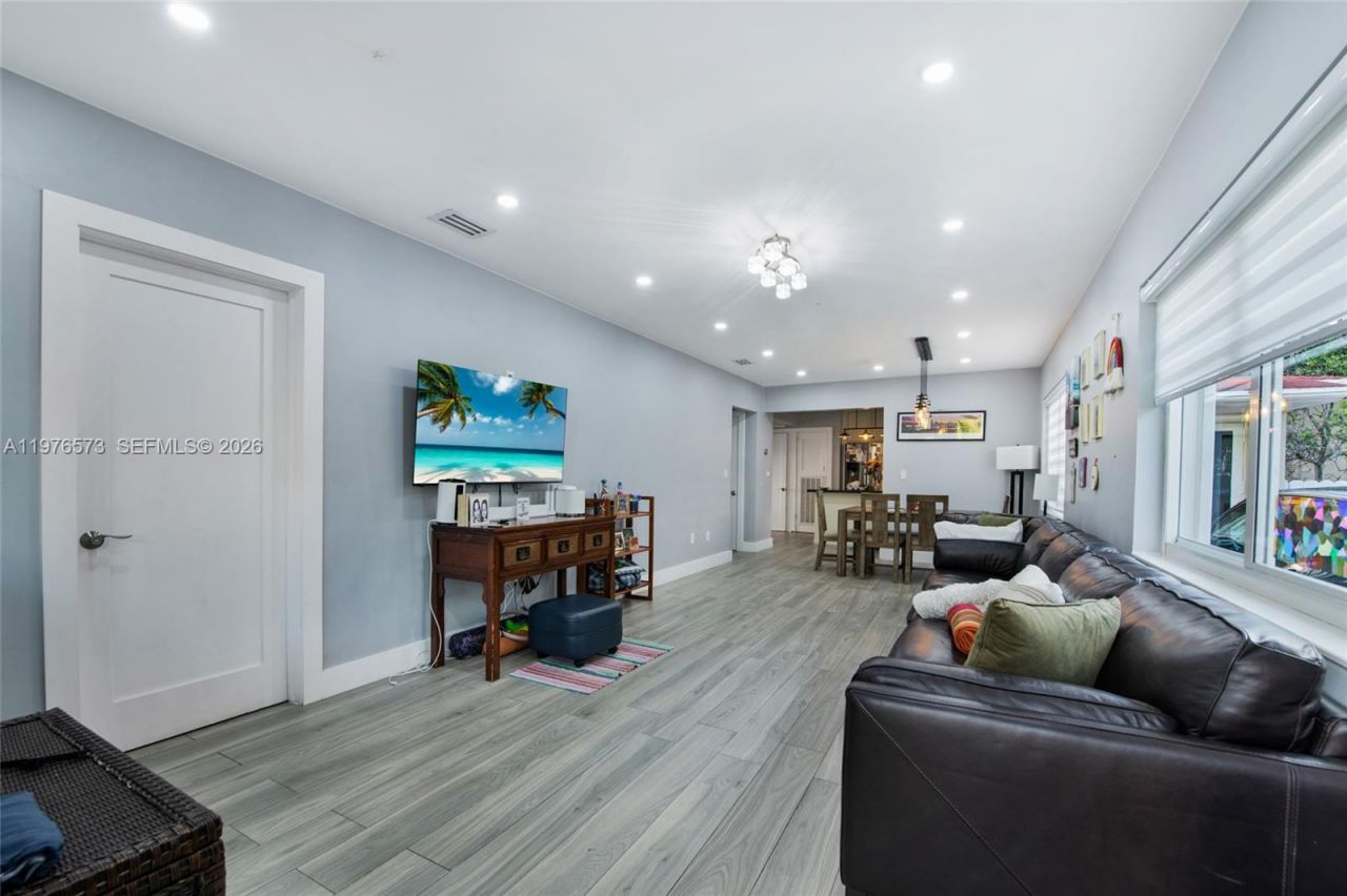 1620 SW 19th St , Unit 1620, Miami, FL 33145 Photo